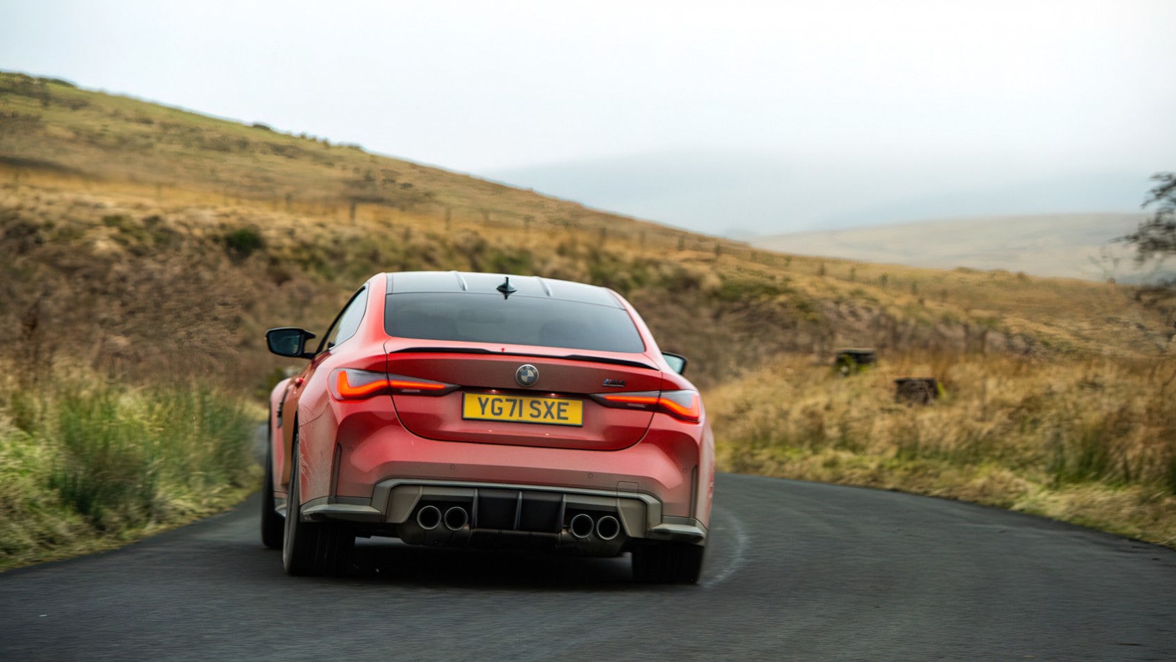 BMW M4 Competition xDrive tył auta