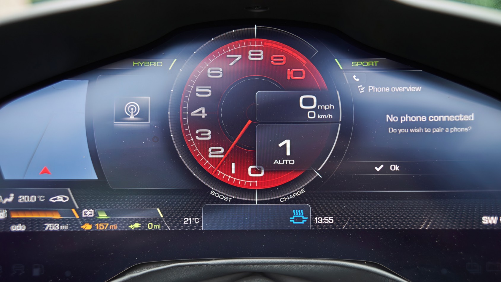 Ferrari SF90 Spider kokpit