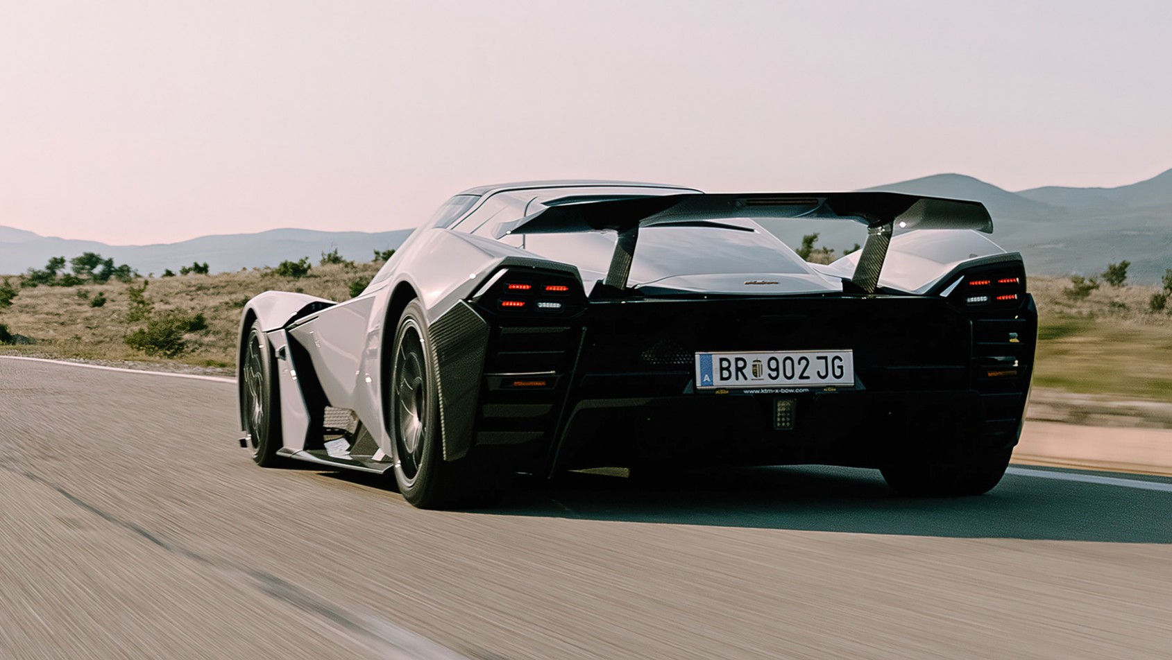 KTM X-Bow GT-XR z tyłu