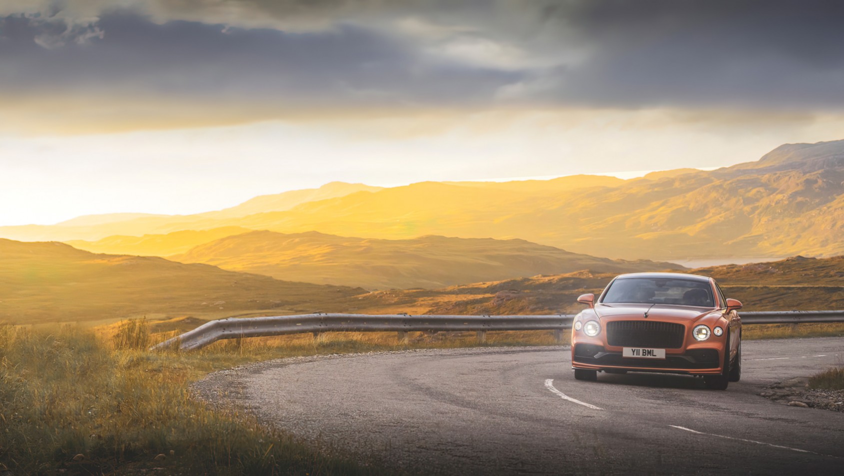 Bentley Flying Spur Speed na zakręcie