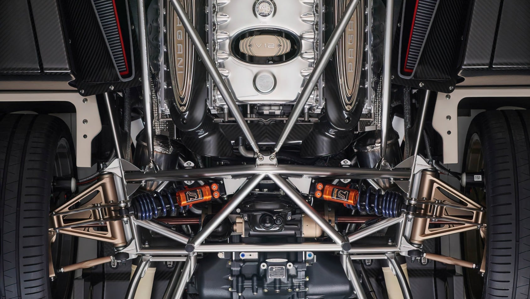 Pagani Utopia silnik v12