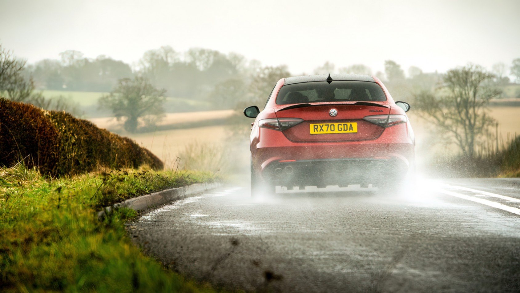 Alfa Romeo Giulia Quadrifoglio z tyłu