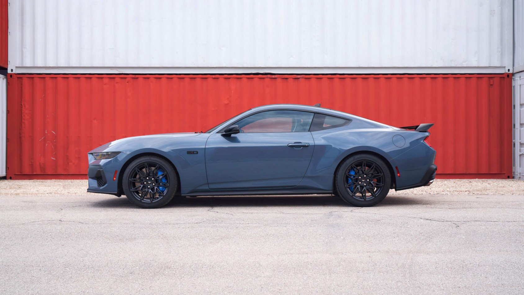 Nowy Ford Mustang - linia auta