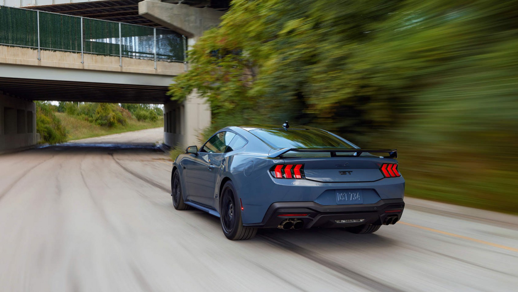 Nowy Ford Mustang - tył