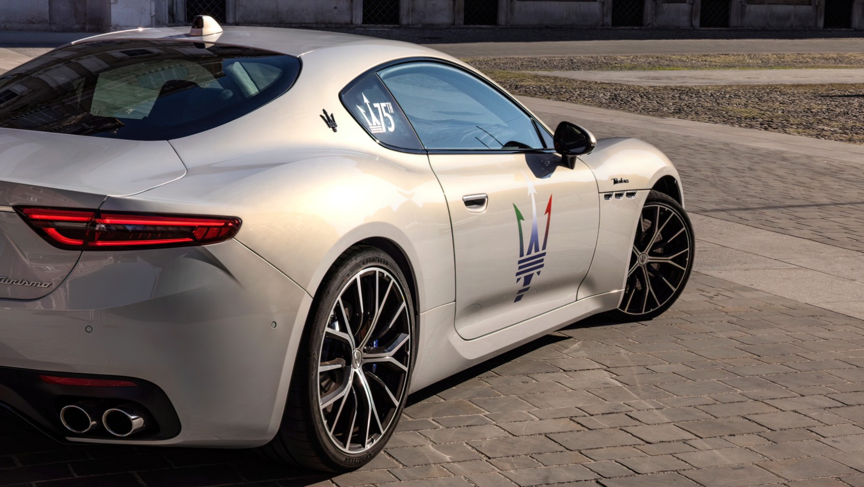 Maserati GranTurismo Trofeo Maserati GranTurismo Trofeo bok auta