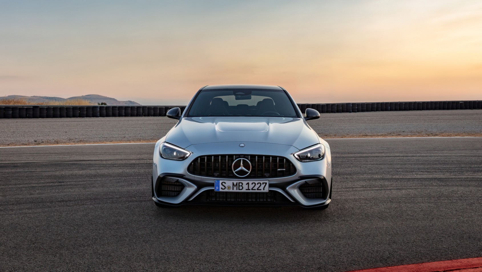 Mercedes AMG C63 z przodu