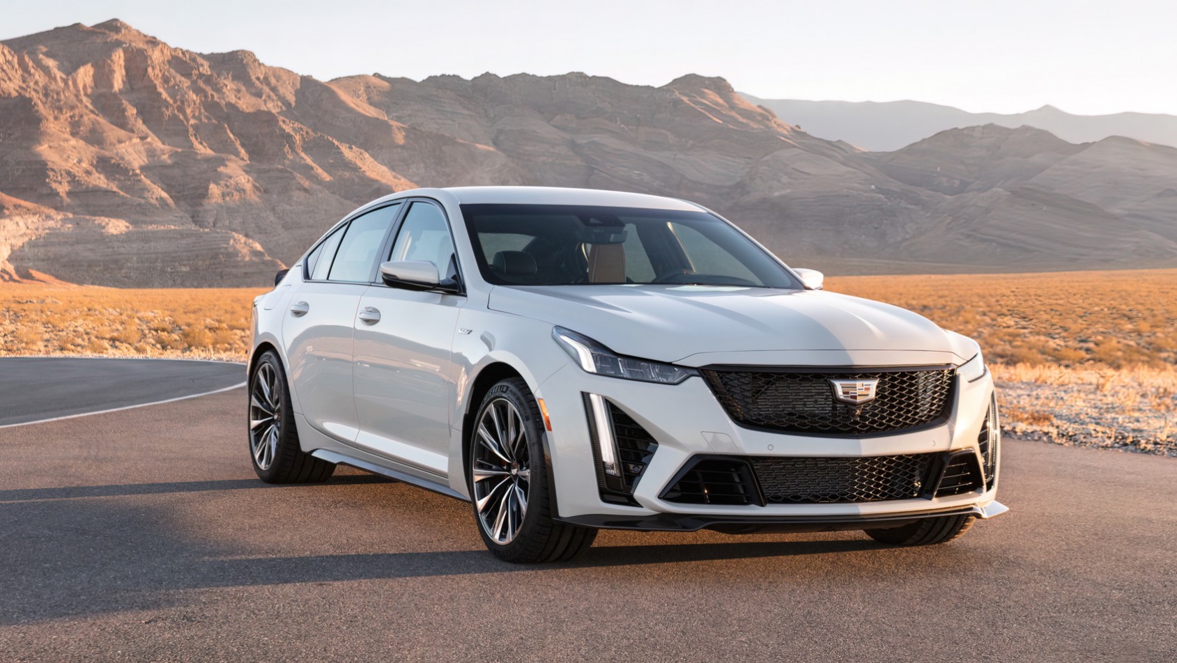 Cadillac CT5-V Blackwing zaparkowany