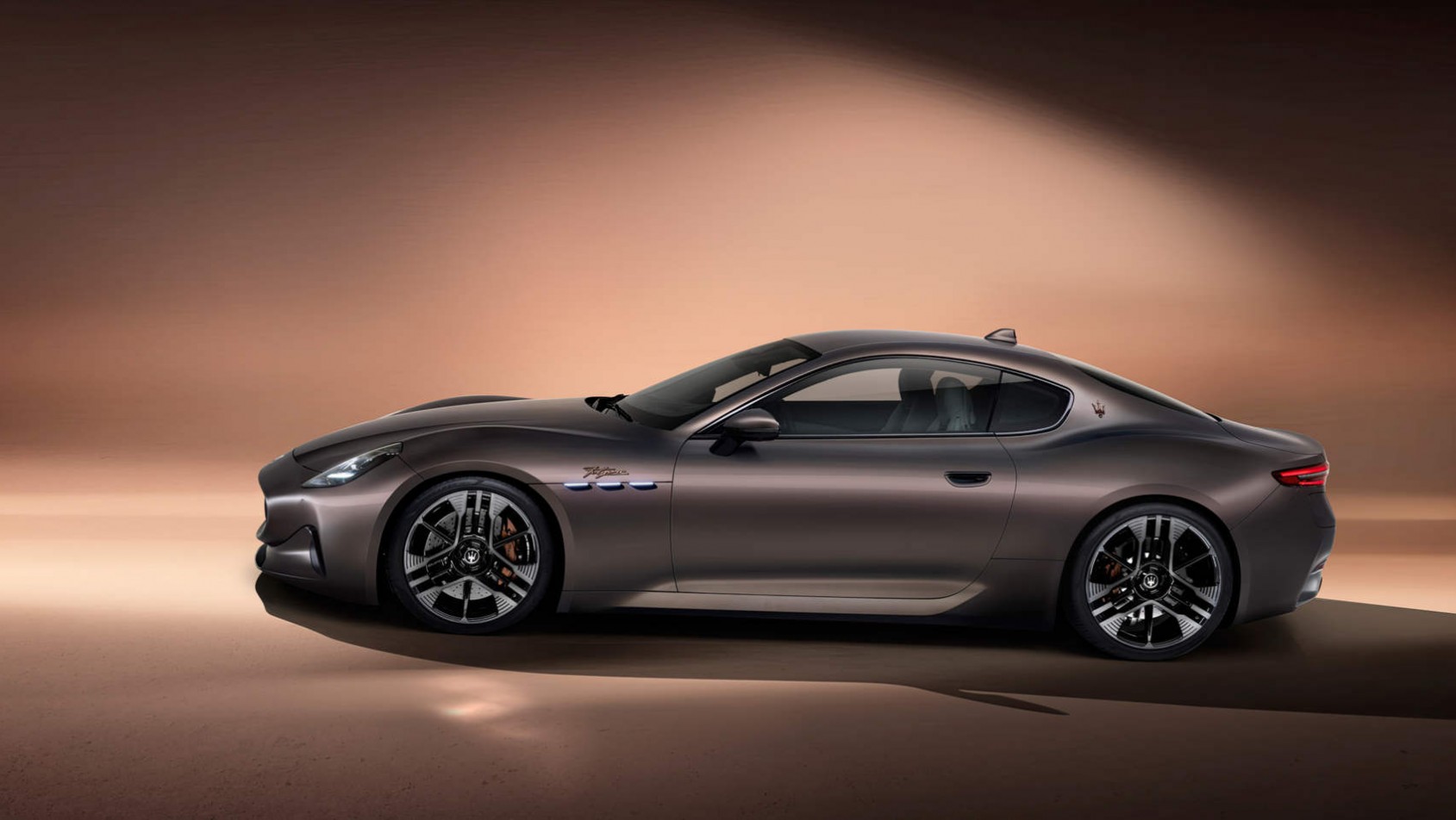 Maserati GranTurismo Folgore Maserati GranTurismo Folgore - sylwetka auta