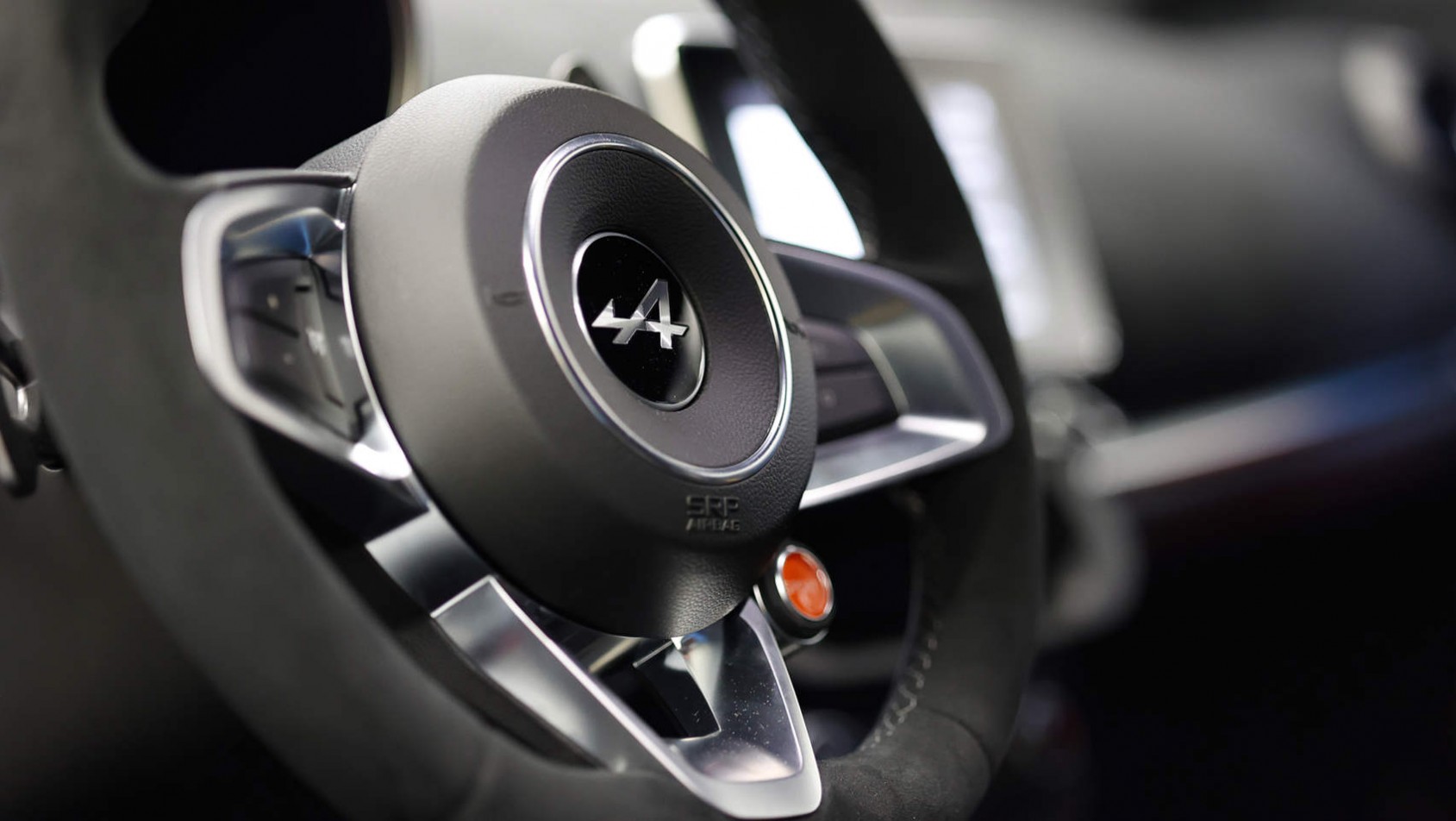 Alpine A110R - kierownica