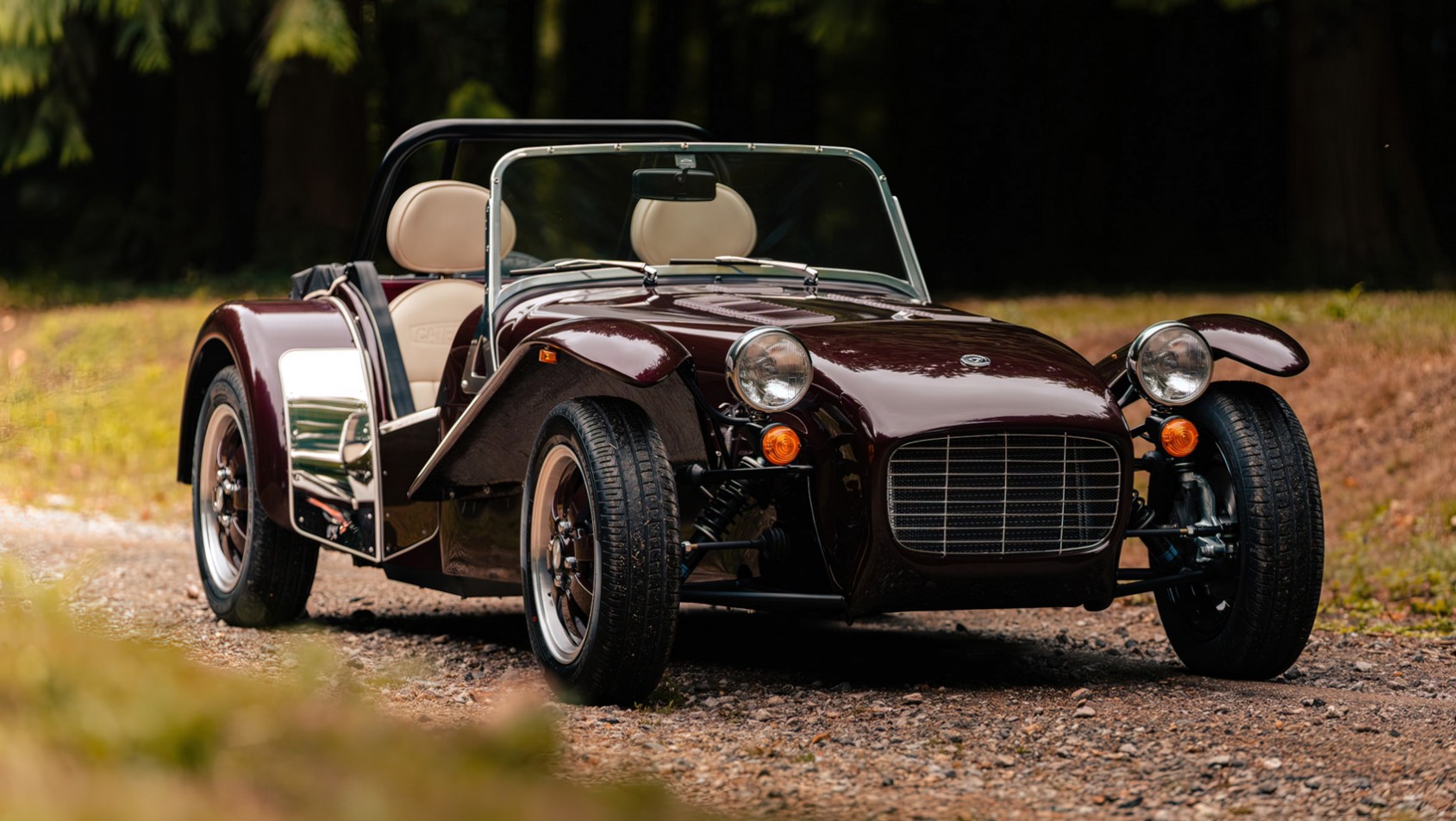 Caterham Super Seven 2000 z przodu