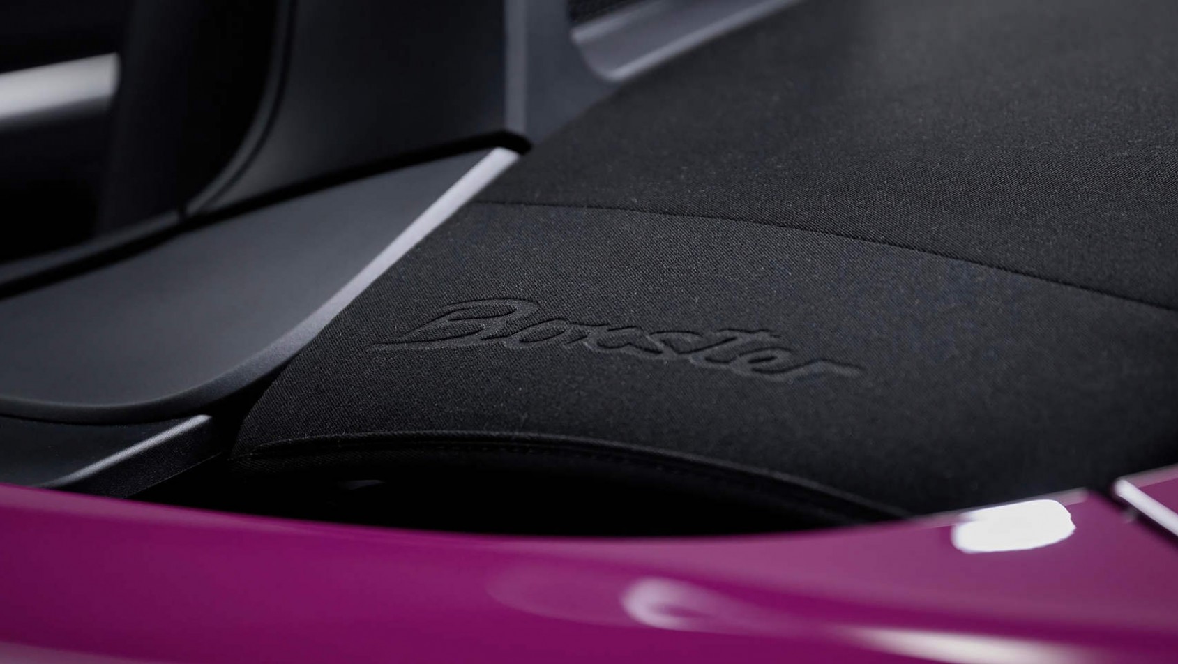 Porsche 718 Style Edition - wytłoczony napis na dachu