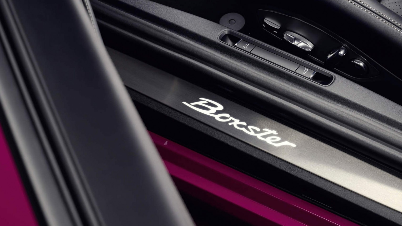 Porsche 718 Style Edition - oznaczenia na progach