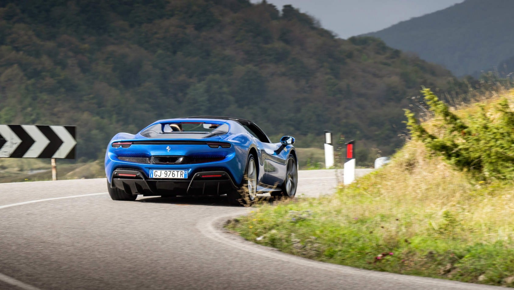 Ferrari 296 GTS - tył