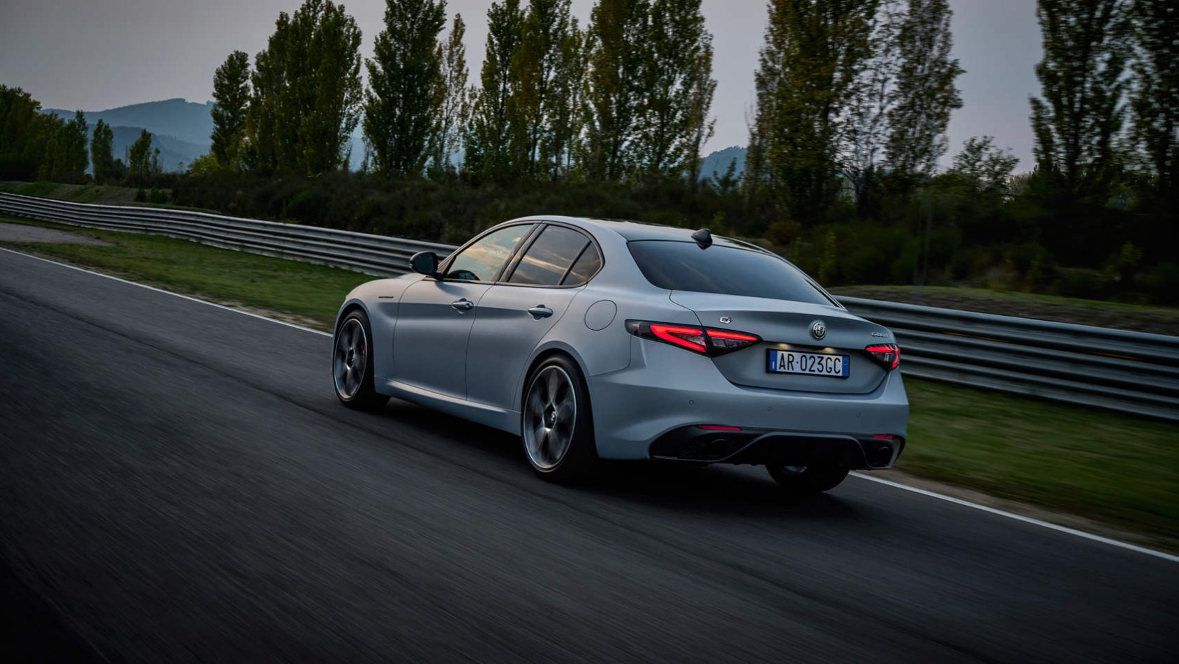 Alfa Romeo Giulia na trasie