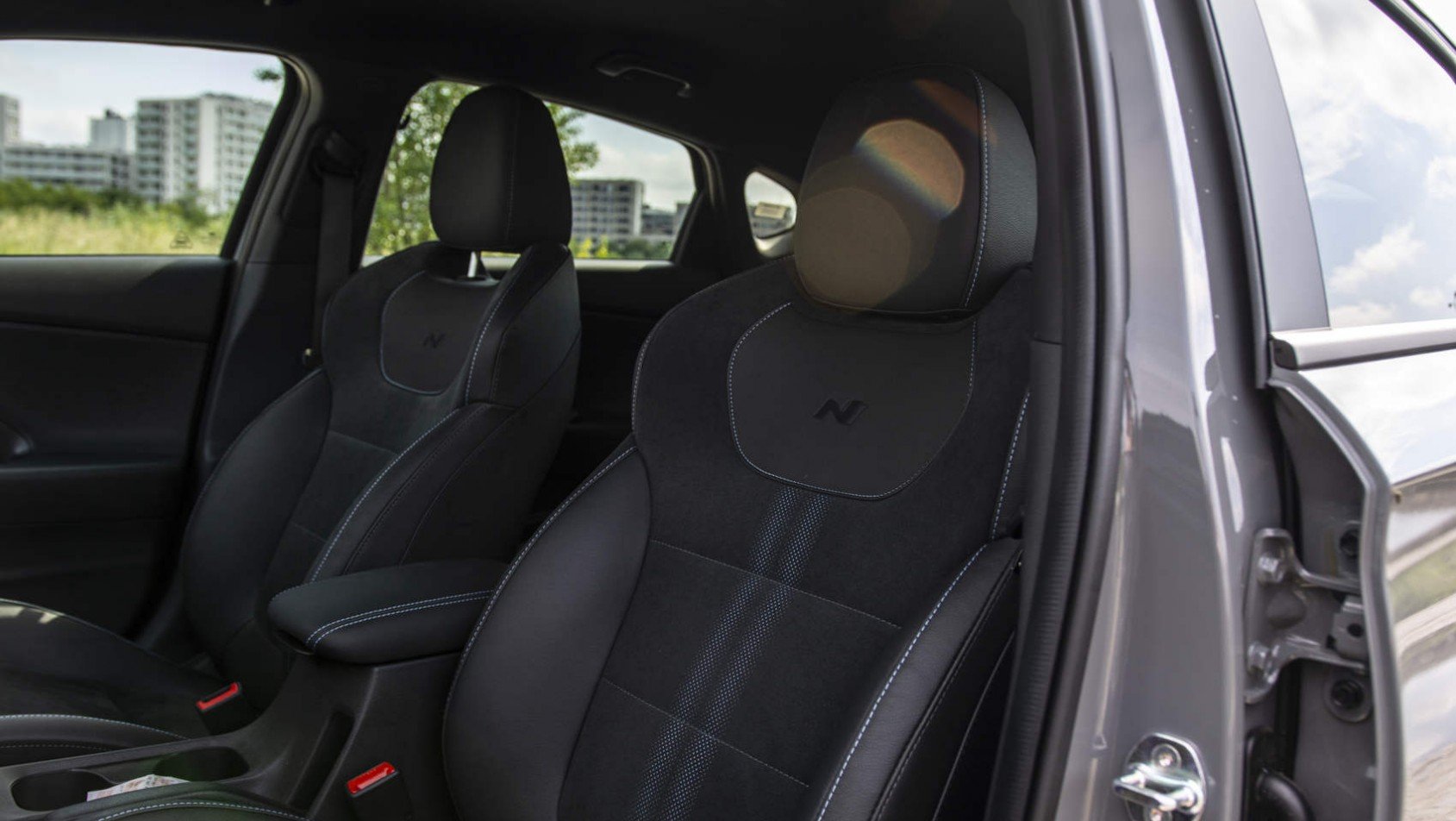 Hyundai Kona N - fotele