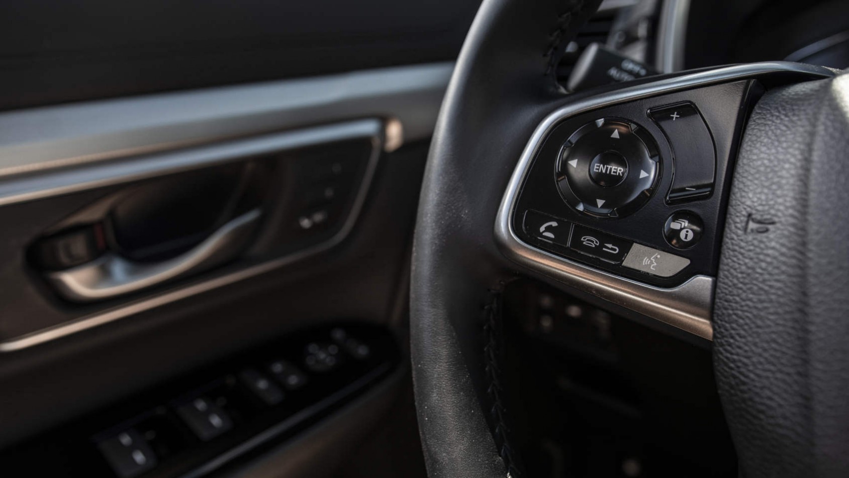 Honda CR-V - kierownica multimedialna