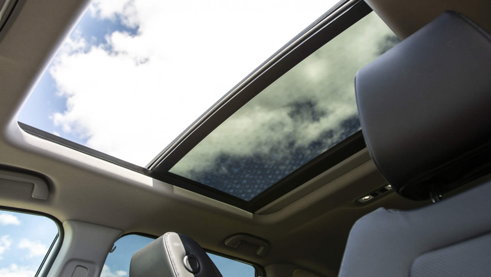 Honda CR-V - dach panoramiczny