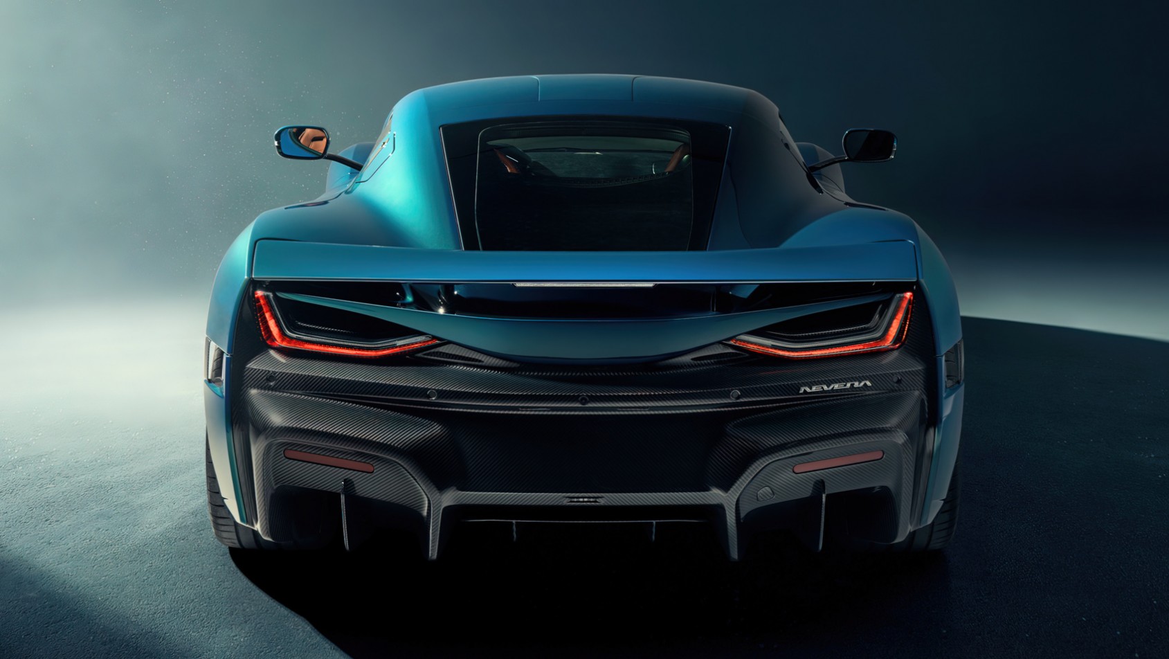 Rimac Nevera tył auta