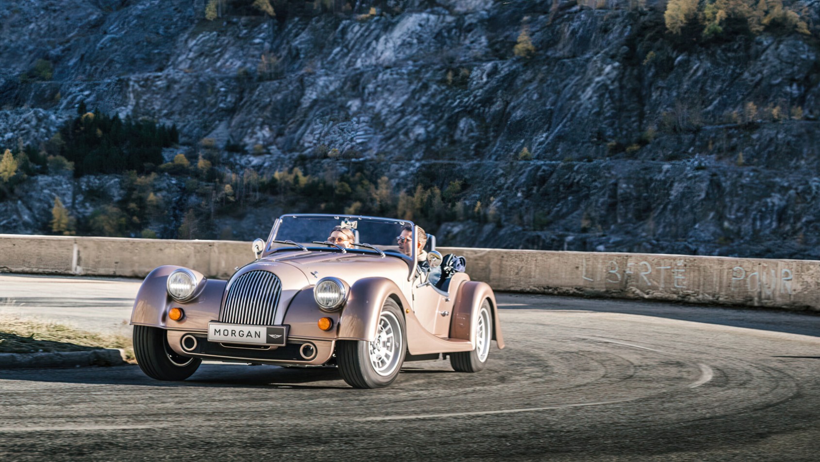 Morgan Plus 4 w ruchu