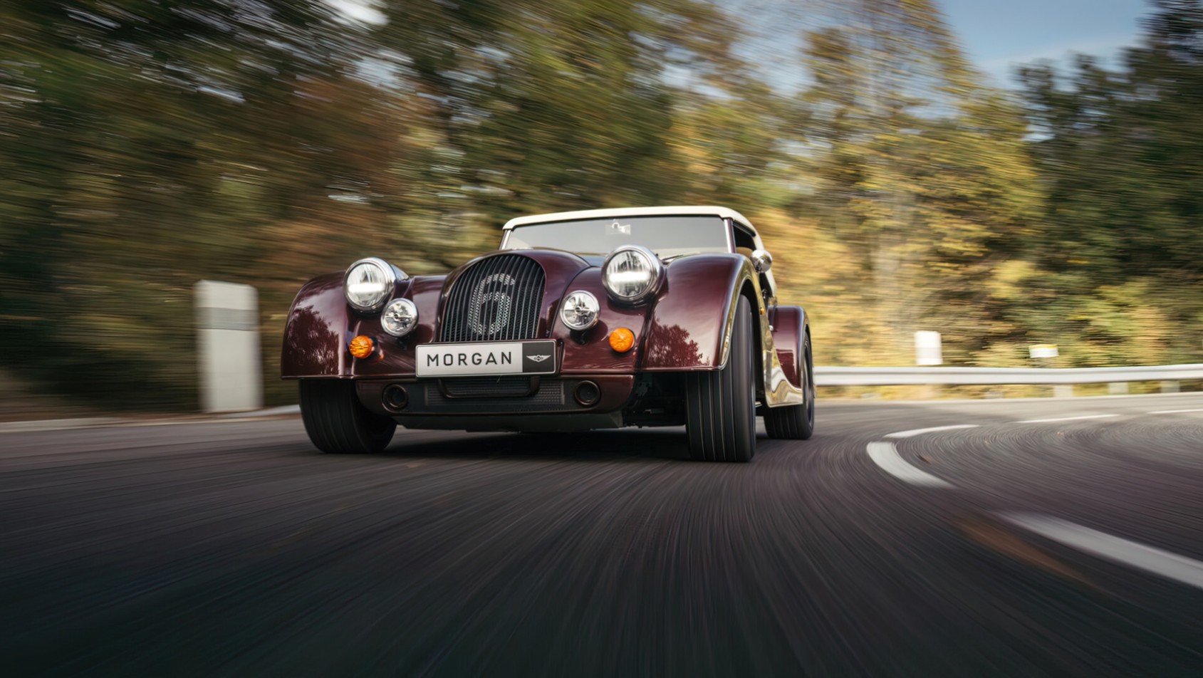 Morgan-Plus-Six w ruchu