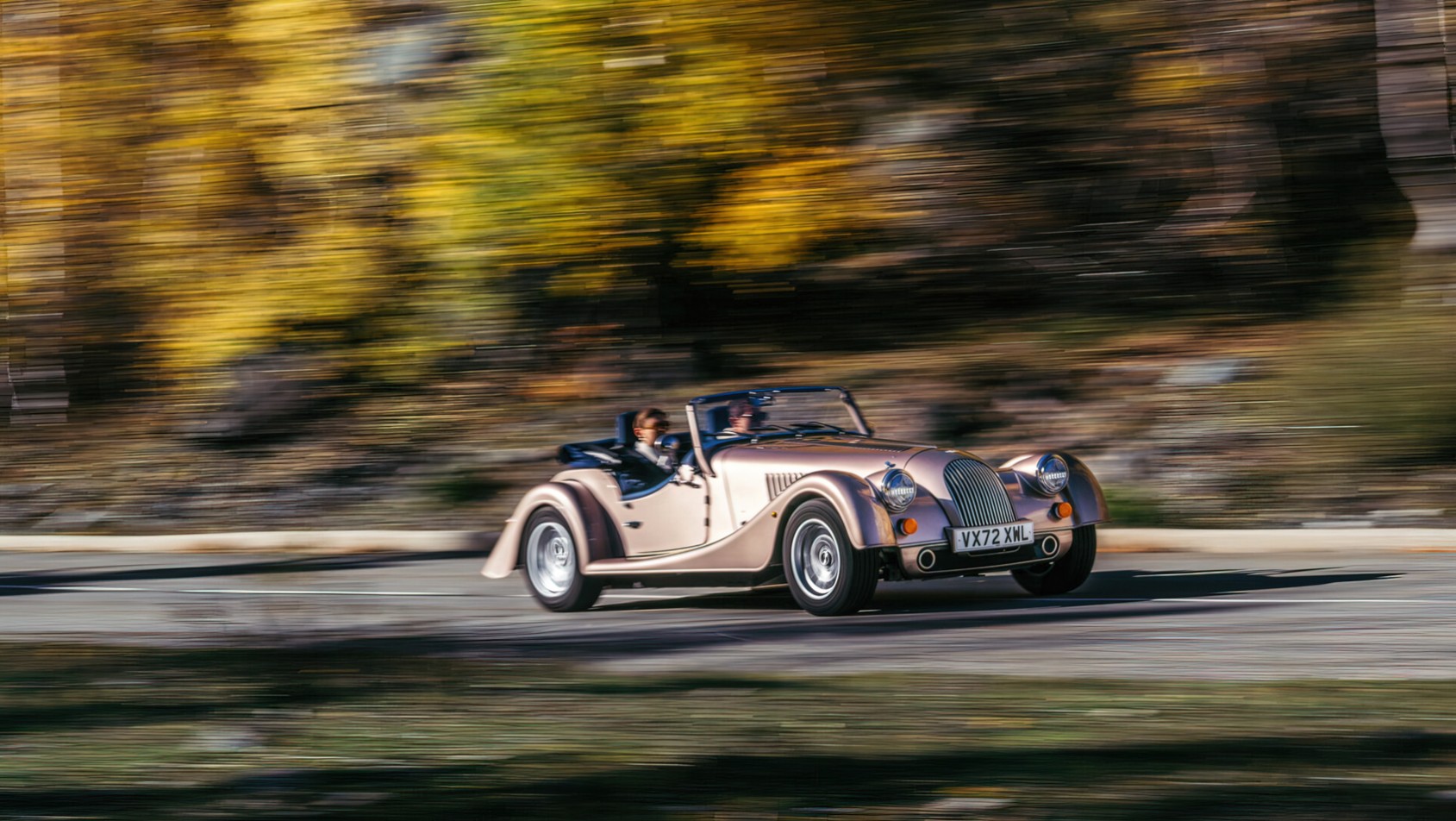 Morgan Plus 4 na drodze