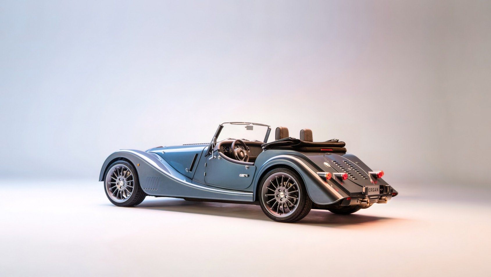 Morgan Plus 4 sylwetka