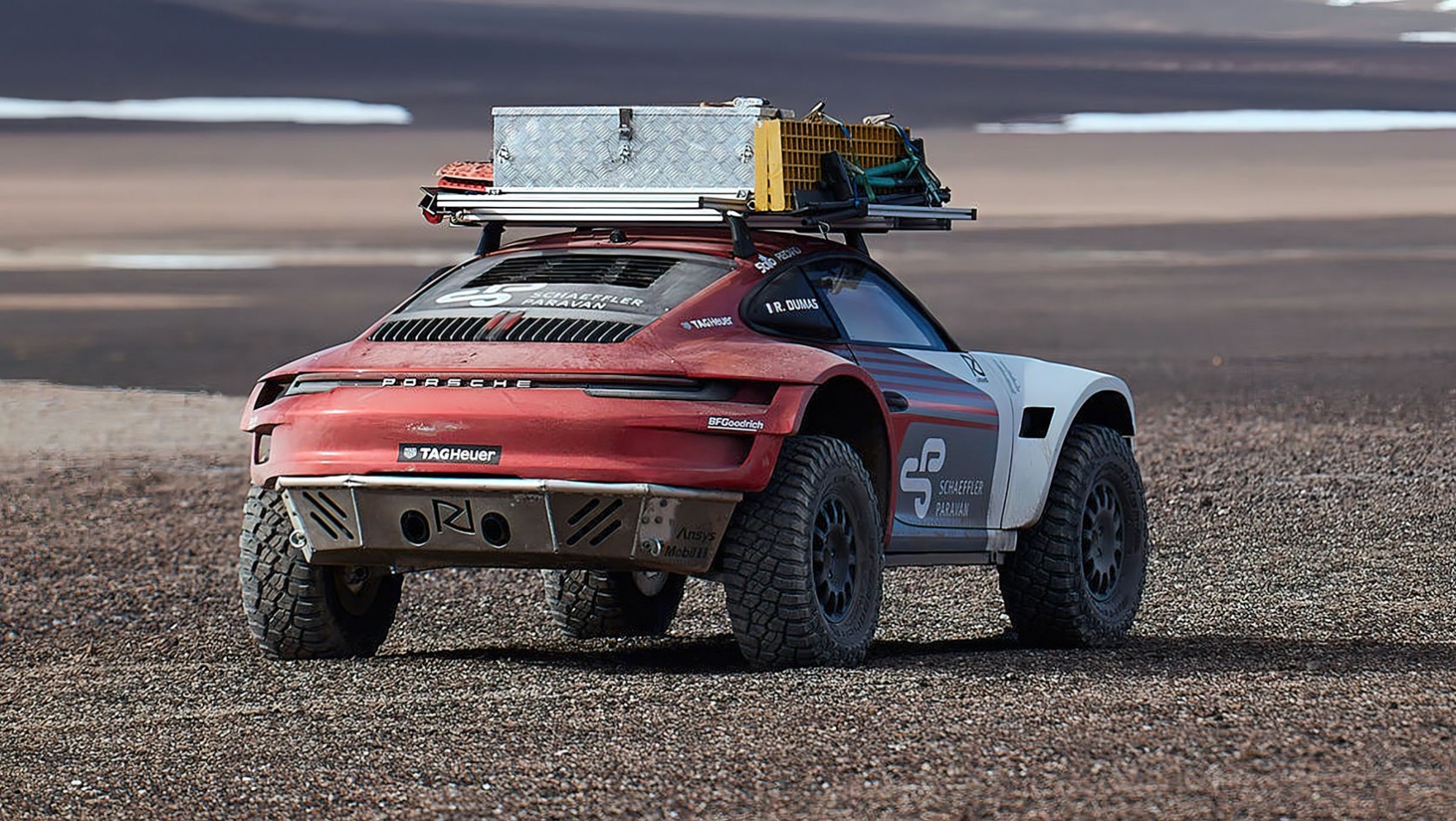 Porsche 911 terenowe z tyłu