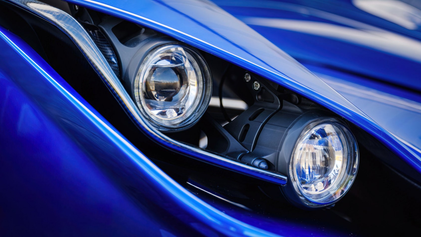 Praga Bohema - światła przednie