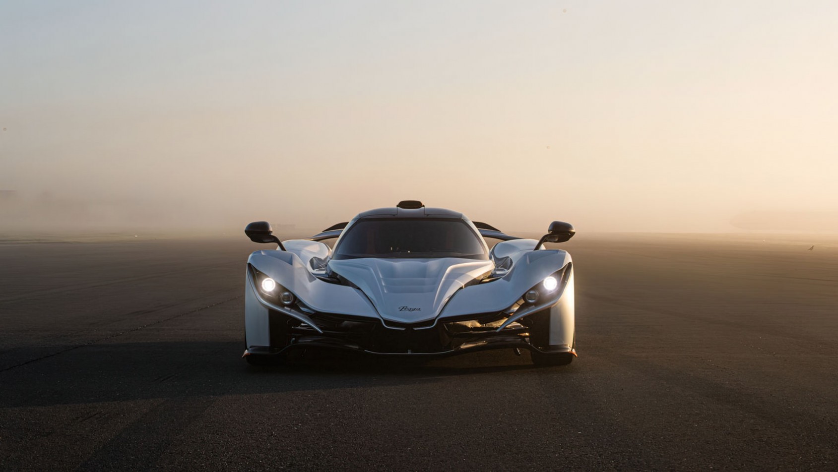 Praga Bohema sylwetka z przodu