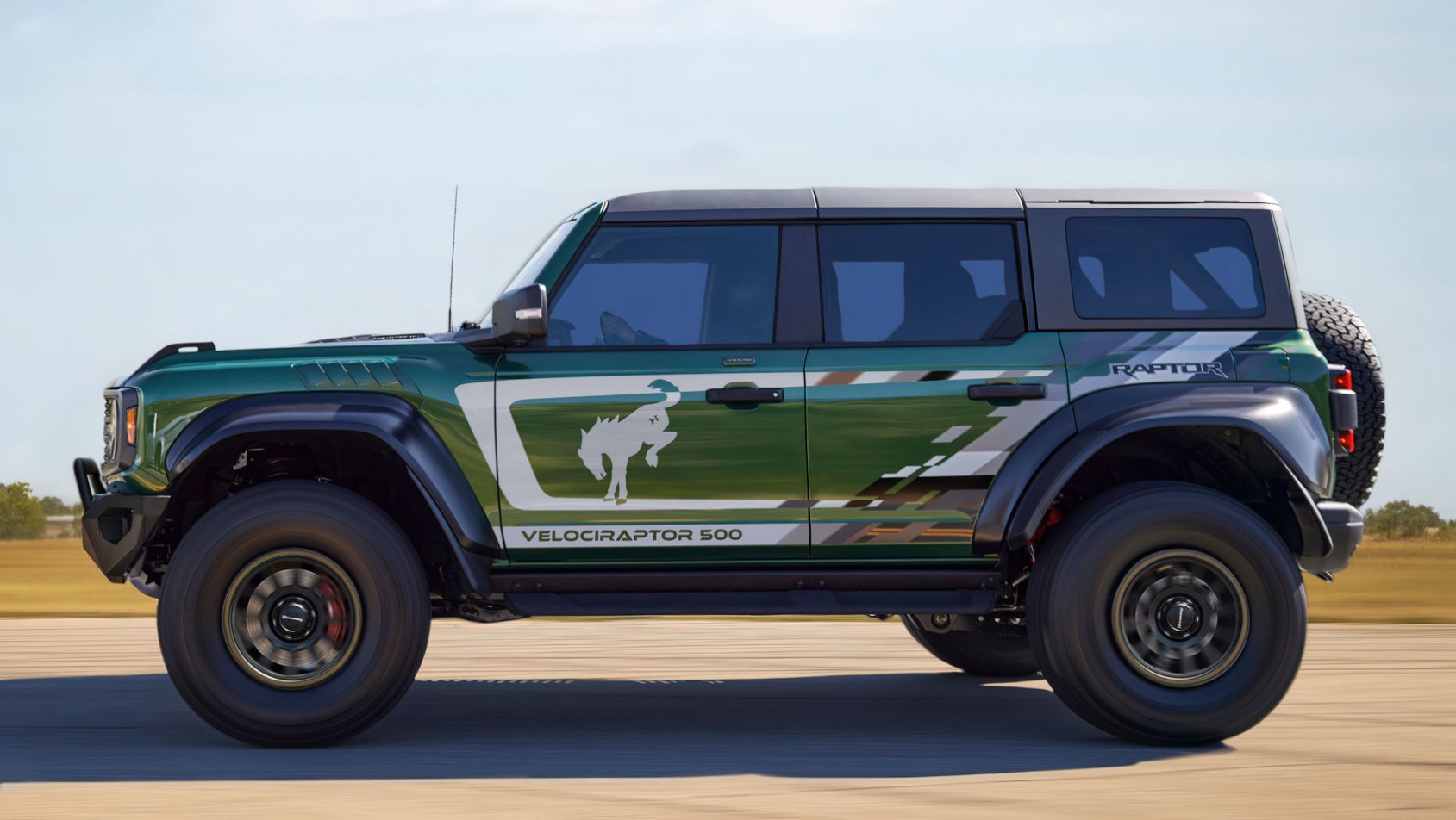 Hennessey Ford Bronco Raptor Hennessey Ford Bronco Raptor z boku