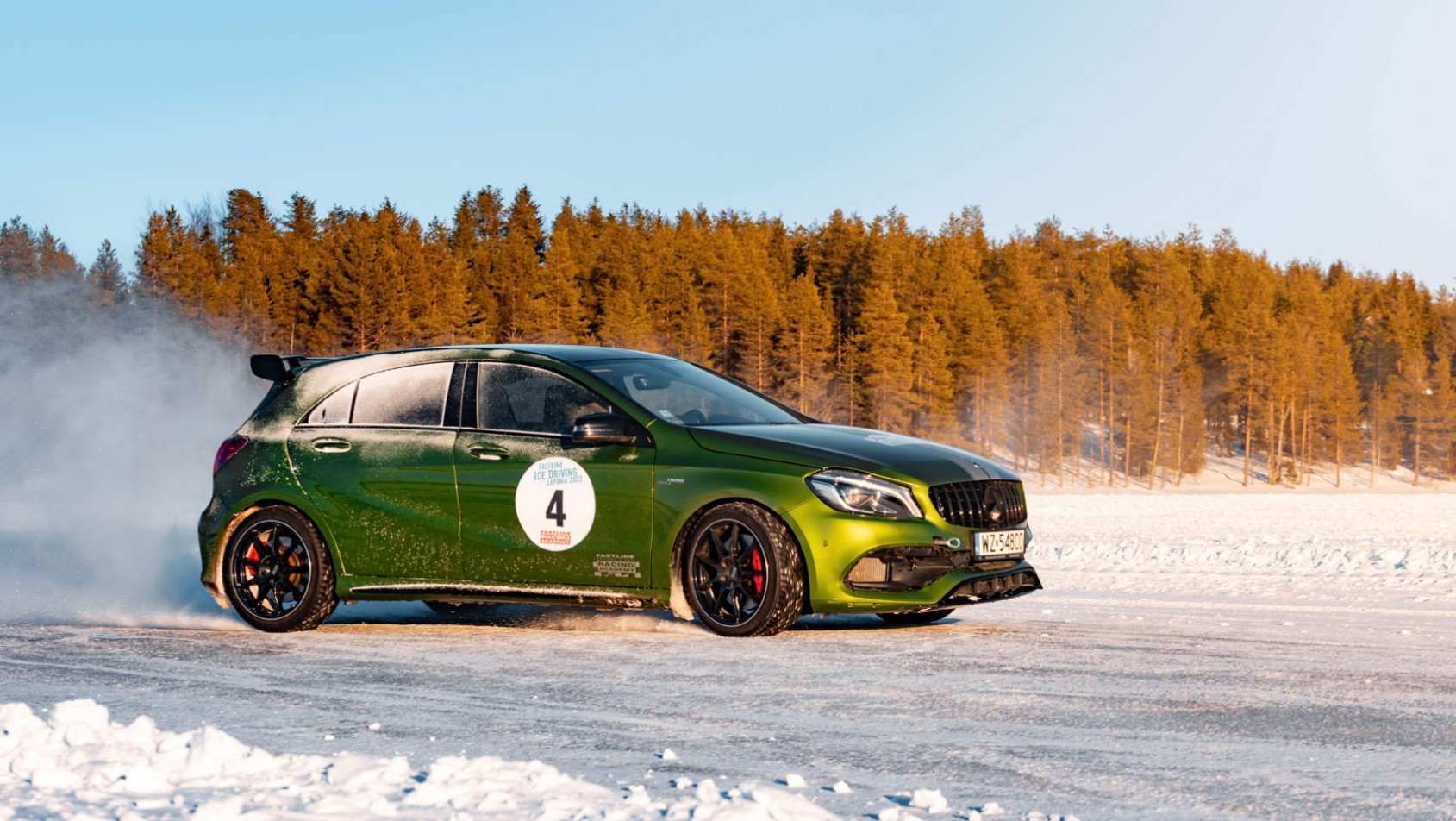 Fastline Ice Driving Experience Fastline Ice Driving Experience - jazda bez limitu