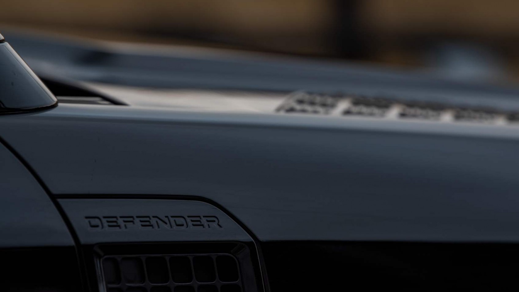 Land Rover Defender 130 - detale