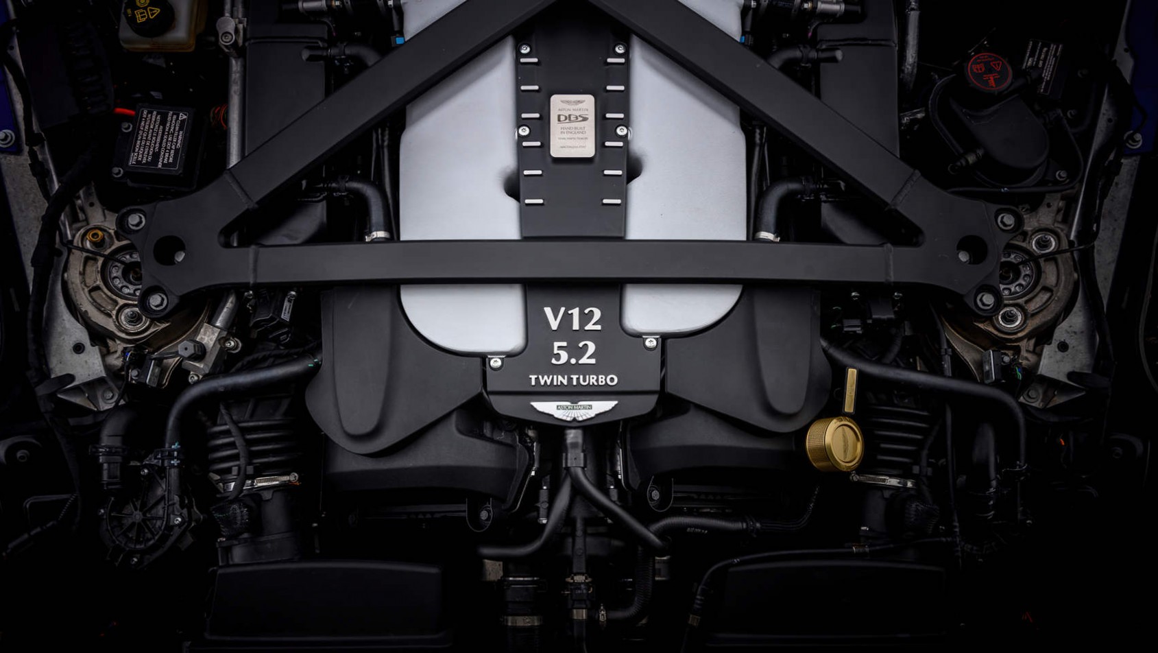 Aston Martin DBS Volante - V12