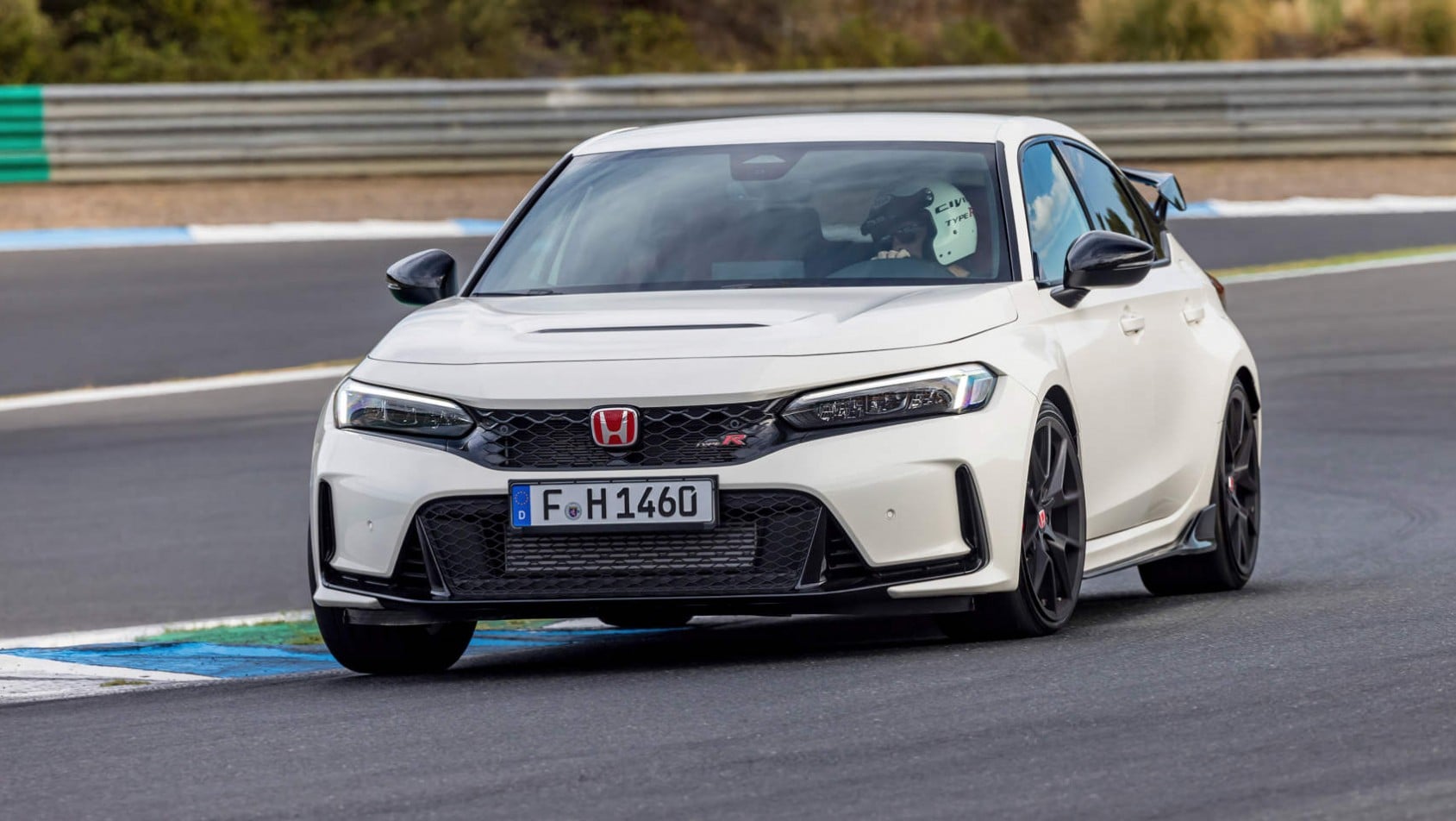 Honda Civic Type R FL5 na torze Estoril