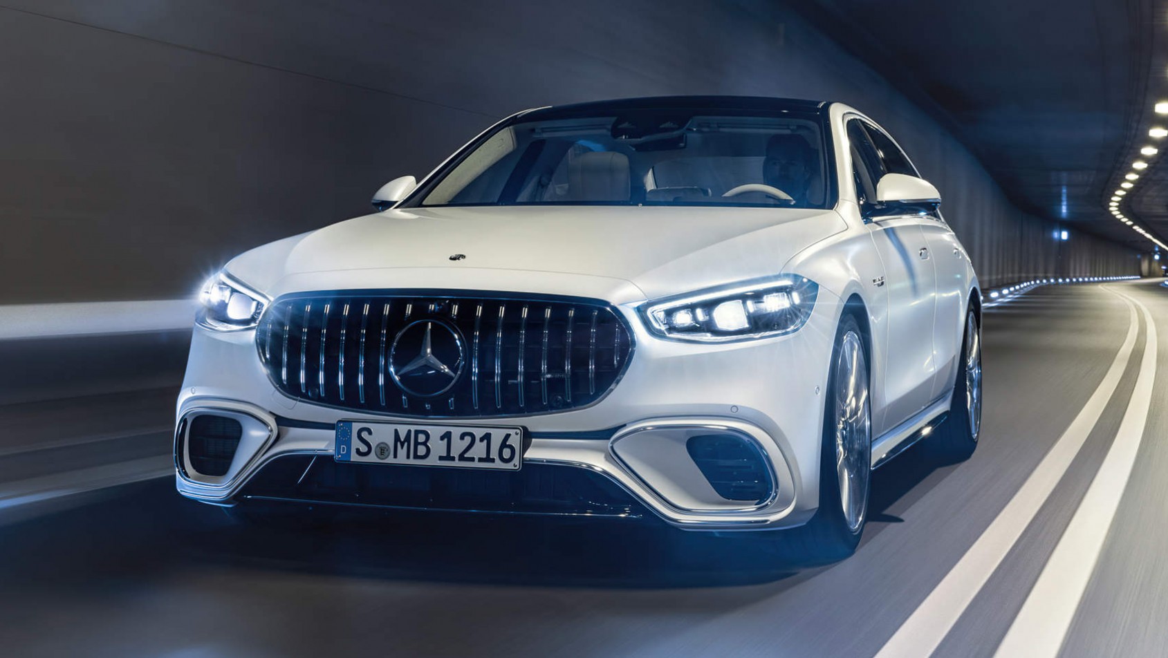 Mercedes-AMG S63 E-Performance - front