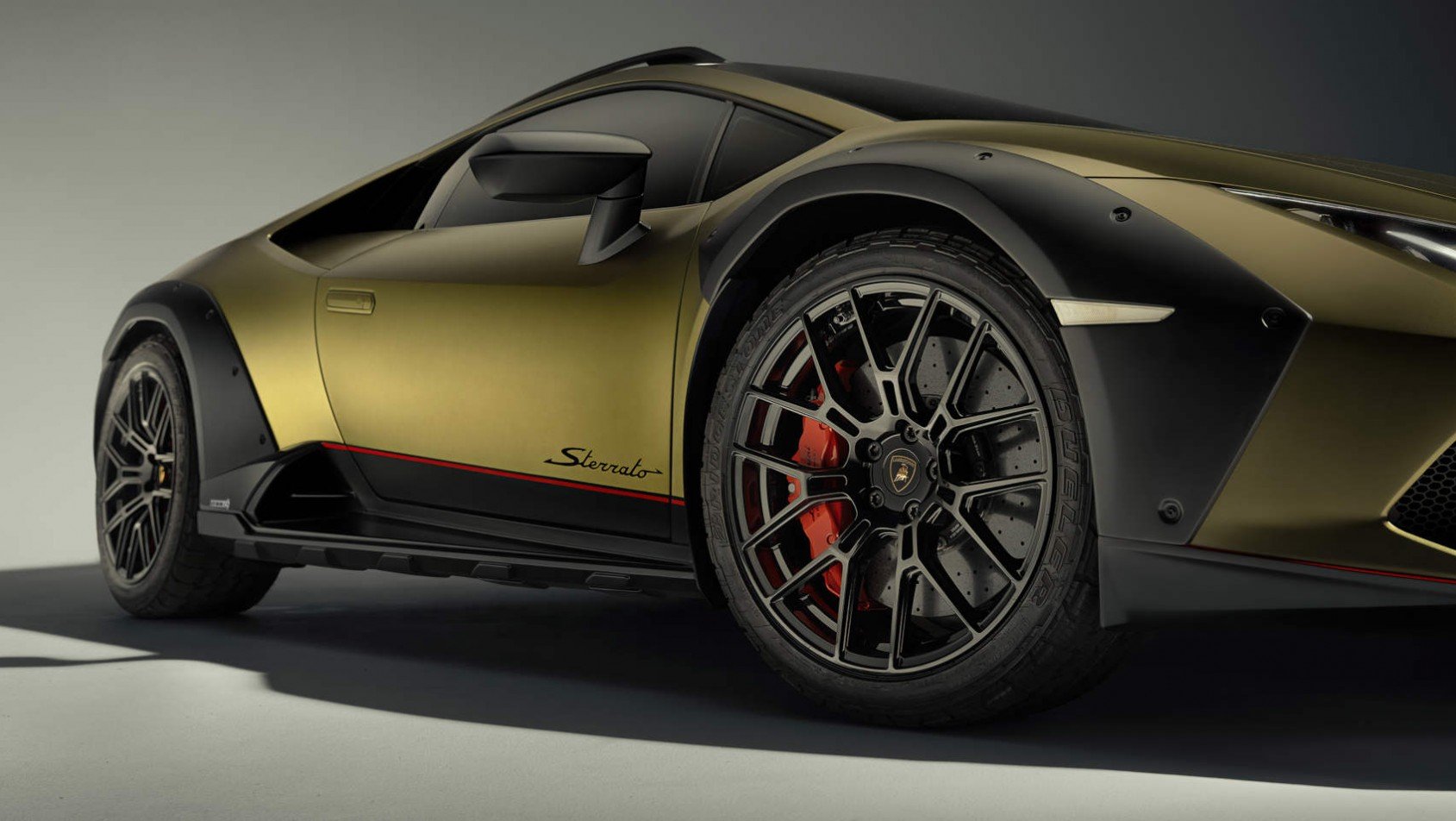 Lamborghini Huracan Sterrato - opony do jazdy po szutrach