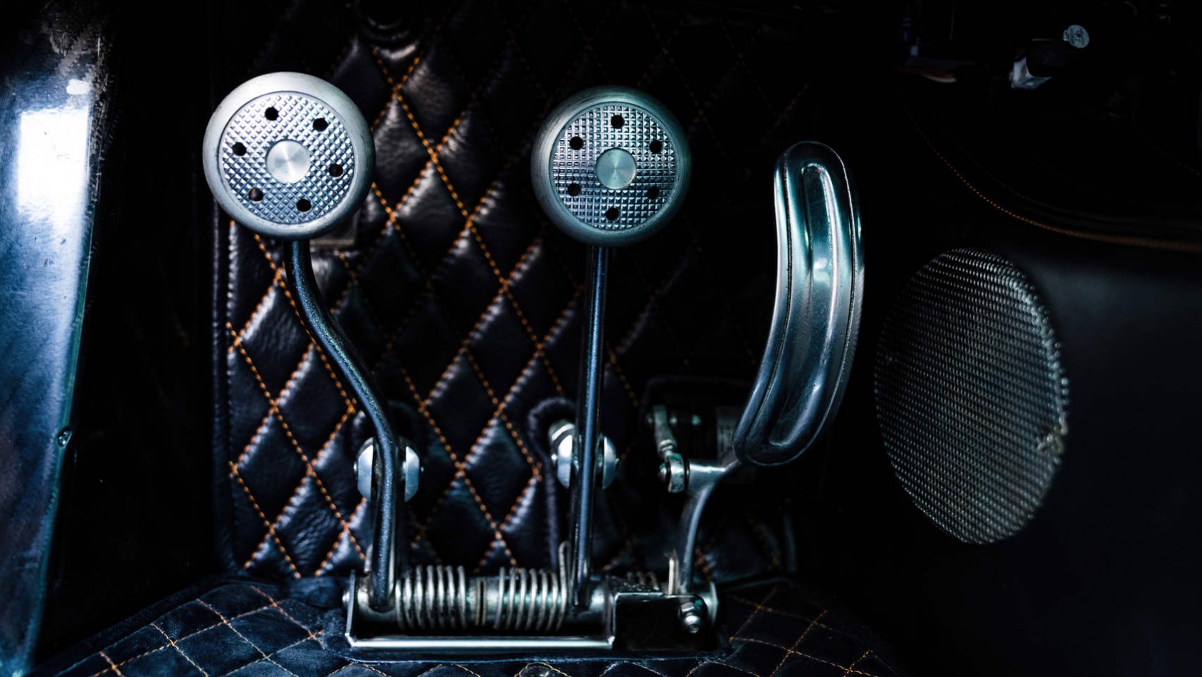 Pagani Zonda F - designerskie pedały