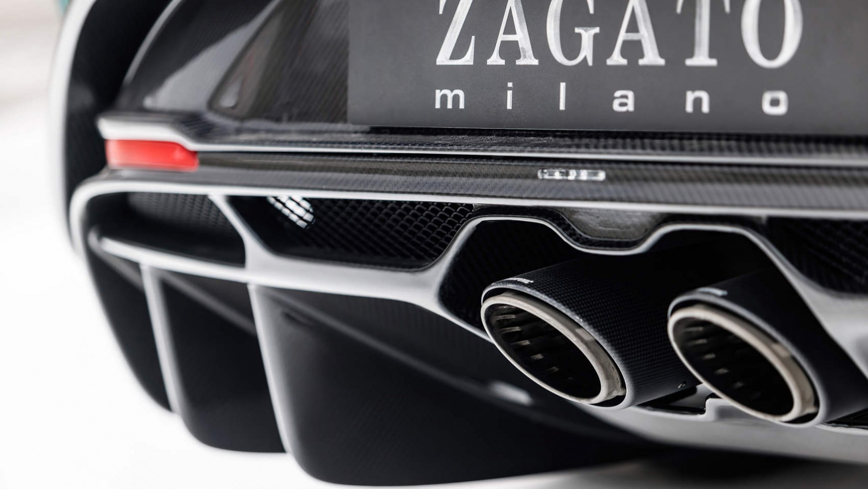 Alfa Romeo Giulia SWB Zagato - wydech Akrapovicia