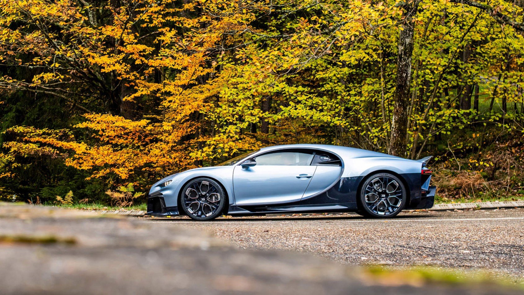 Bugatti Chiron Profilée - linia auta