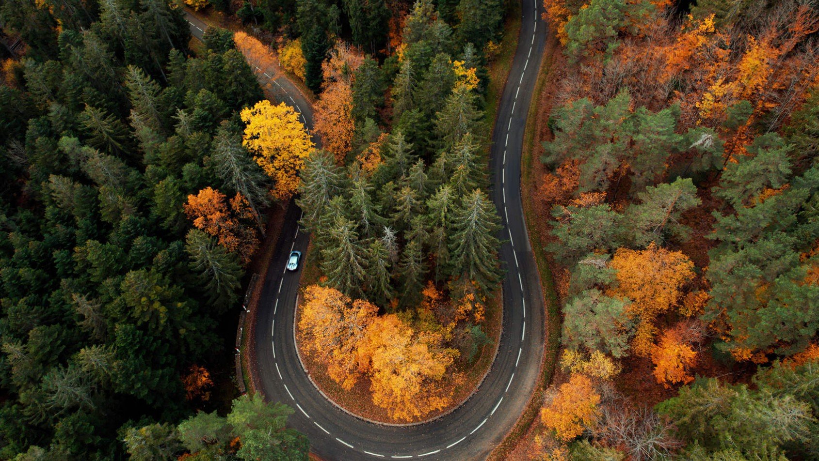 Bugatti Chiron Profilée - zdjęcie z drona