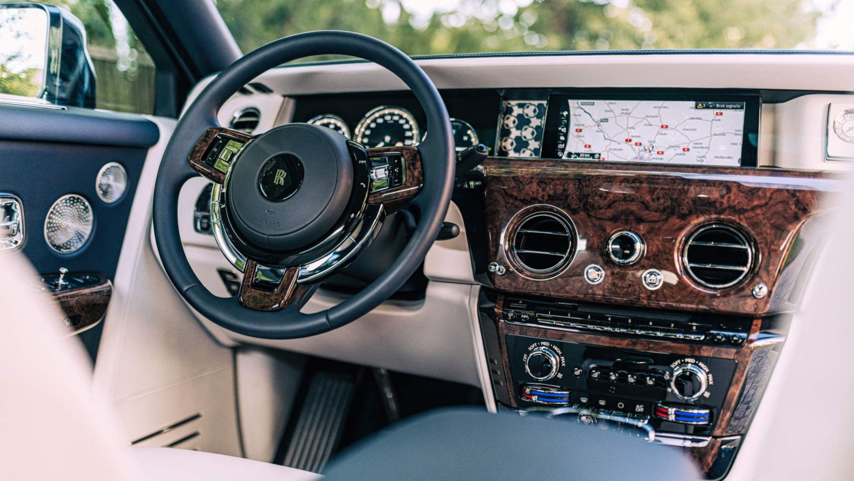 Rolls-Royce Phantom EWB - wnętrze