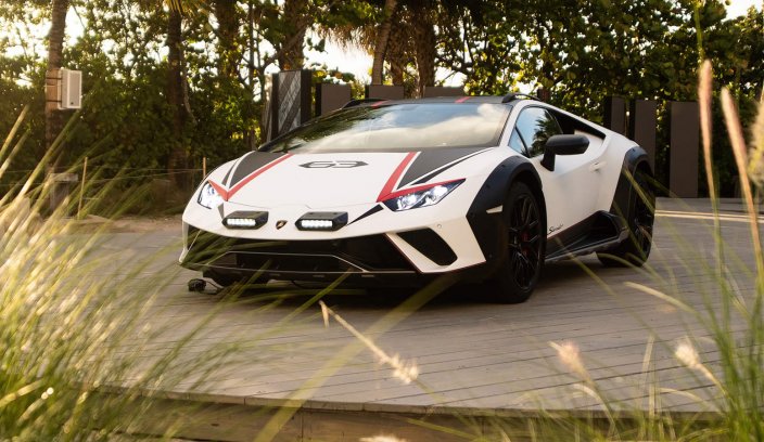 Lamborghini Huracan Sterrato -debiut