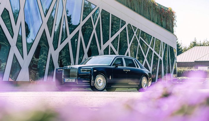 Rolls-Royce Phantom EWB w Hotelu Narvil