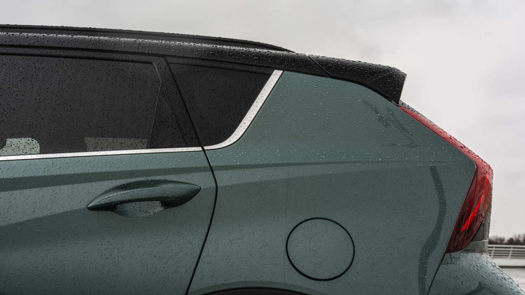 Hyundai Bayon - wlew paliwa