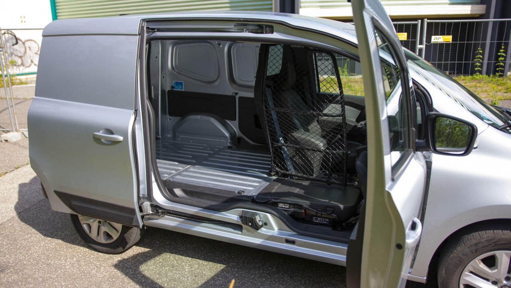 Renault Kangoo Renault Kangoo - spora przestrzeń załadunkowa