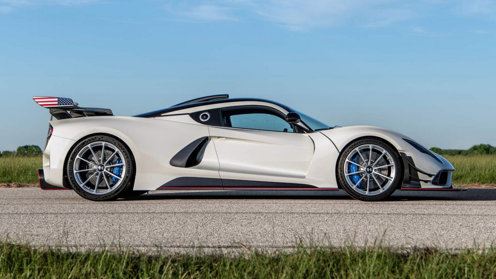 Hennessey Venom F5 Revolution - sylwetka