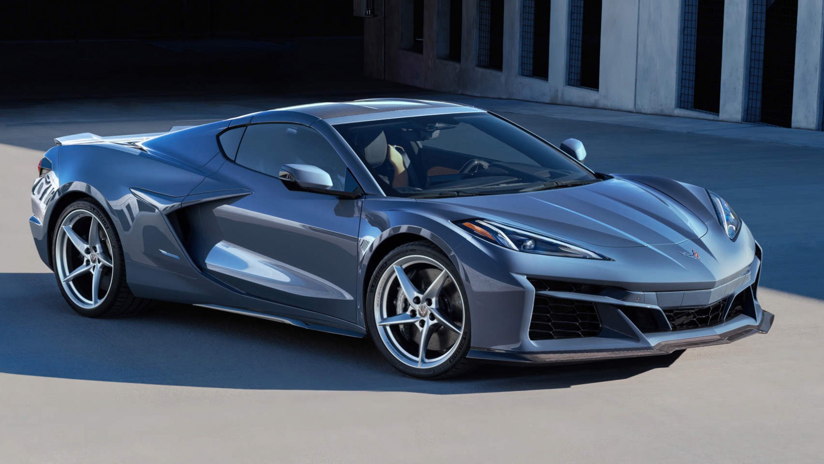 Chevrolet Corvette E-Ray - front end