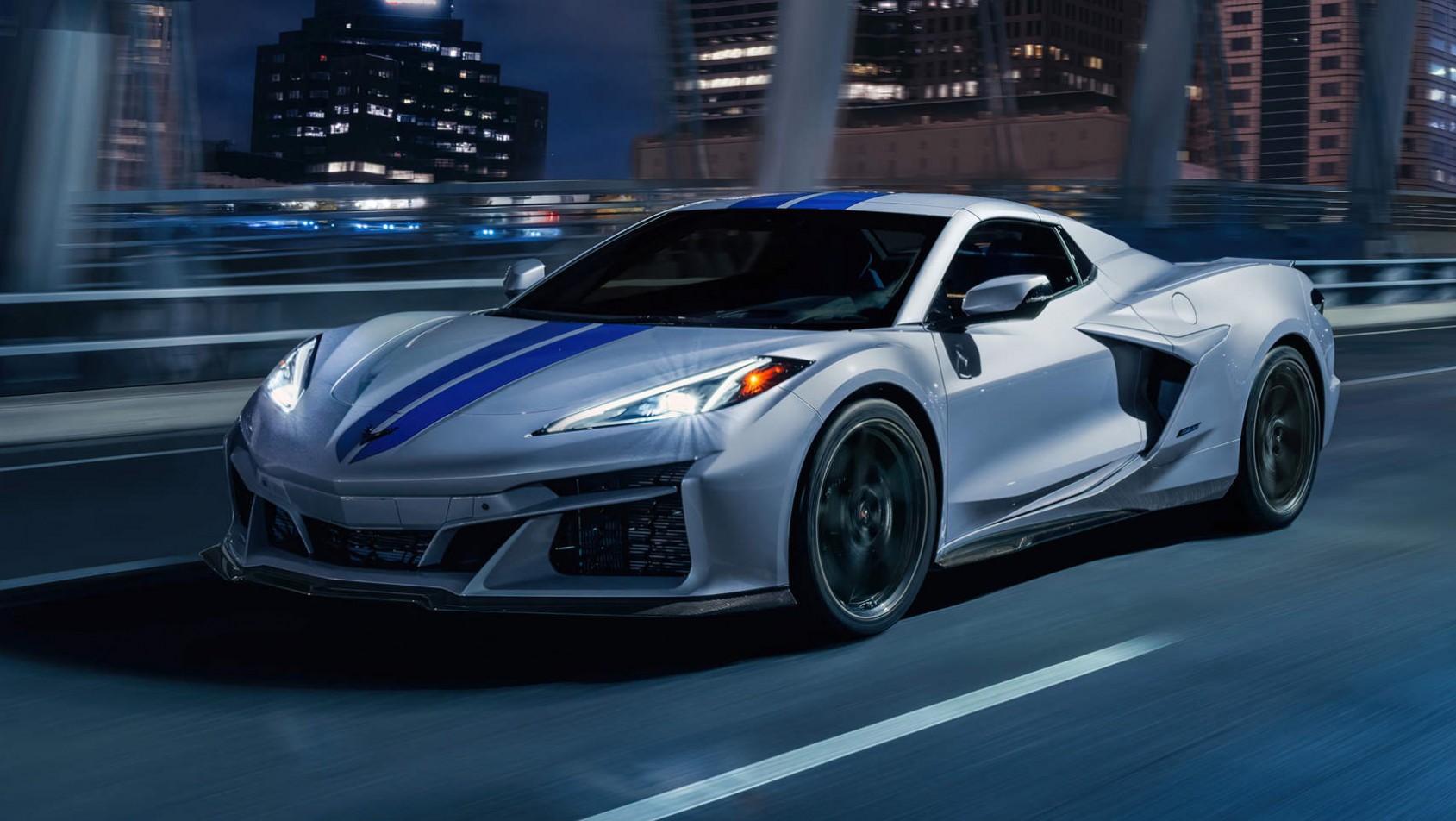 Chevrolet Corvette E-Ray - przód