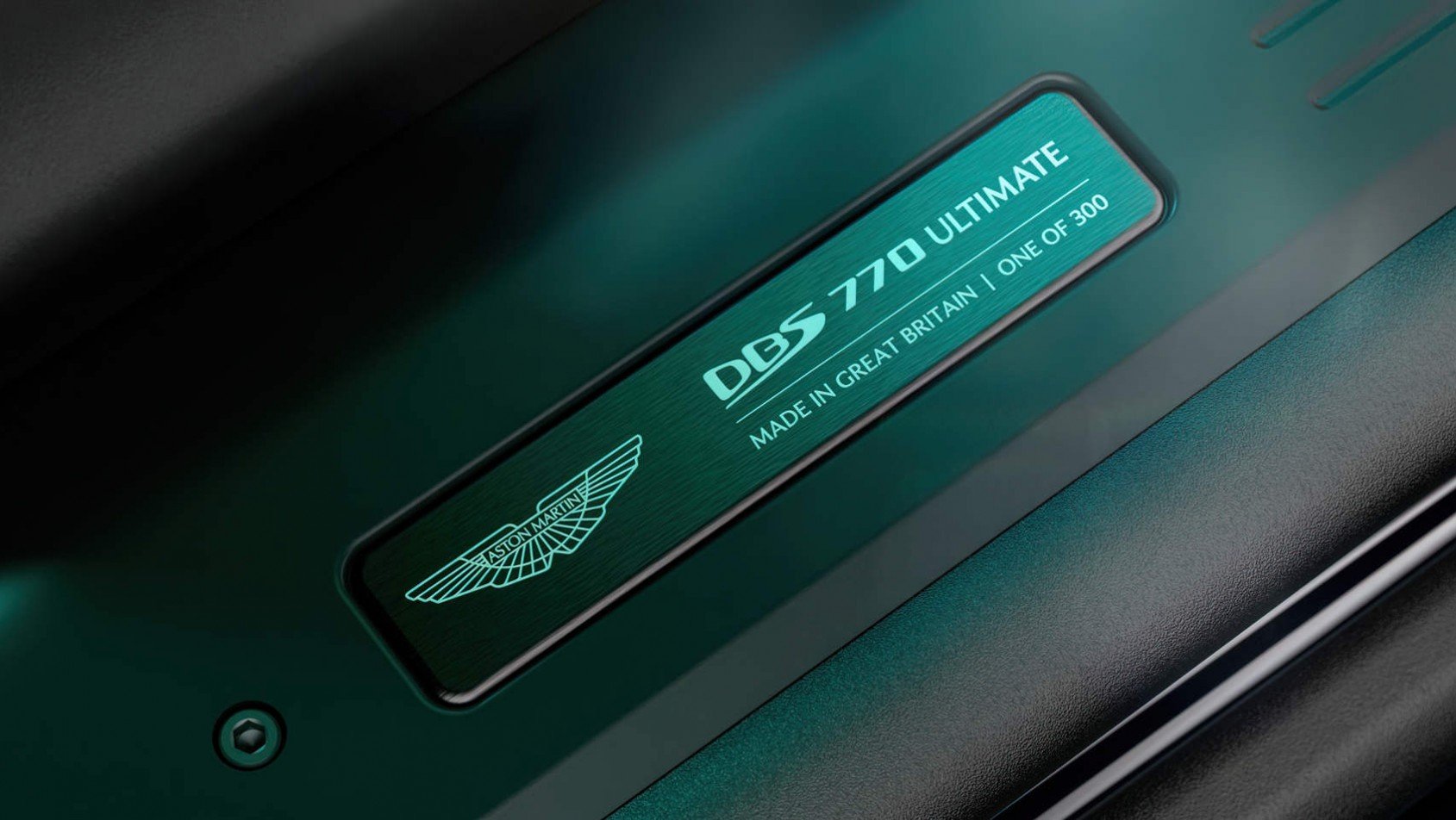 Aston Martin DBS 770 Ultimate Aston Martin DBS 770 Ultimate - plakietka