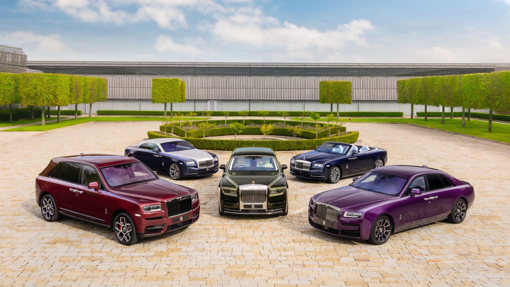 Rolls-Royce lineup 2023 V12